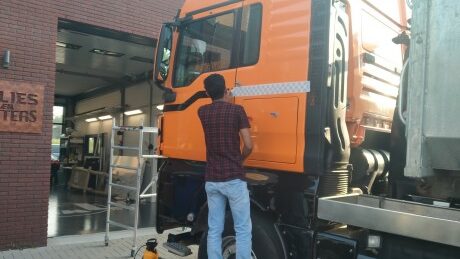 Vrachtwagen een nieuw laagje verf