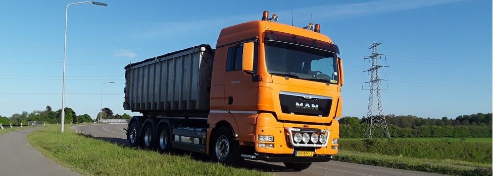 Vrachtwagen een nieuw laagje verf